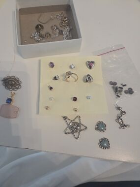 Mixed Women’s Jewelry Earring and Pendant Set - Silver and Blue Accents